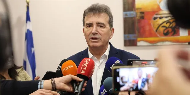 Ο Μιχάλης Χρυσοχοϊδης