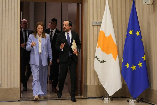 Συνάντηση Χριστοδουλίδη - Μέτσολα