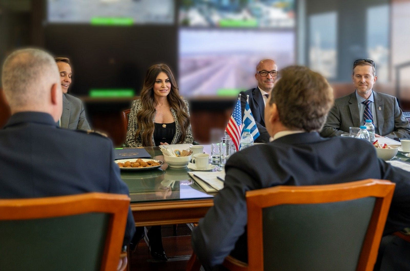 Ο Υπουργός Προστασίας του Πολίτη, Μιχάλης Χρυσοχοΐδης υποδέχθηκε την πρέσβη των ΗΠΑ στην Ελλάδα, Κίμπερλι Γκίλφοιλ