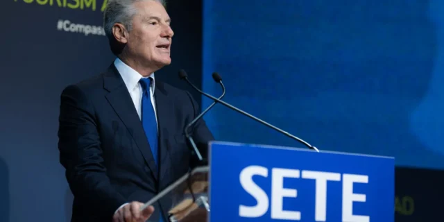 Γιάννης Παράσχης (ΣΕΤΕ): Οι τέσσερις μεγάλες προκλήσεις για τον τουρισμό