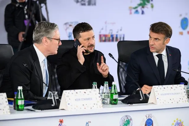 Κιρ Στάρμερ, Βολοντίμιρ Ζελένσκι και Εμανουέλ Μακρόν