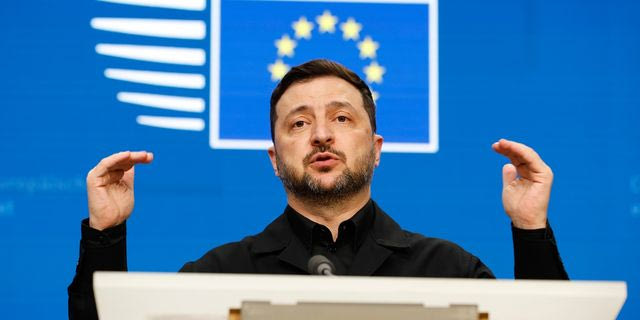 Ο Ζελένσκι πιέζει για ένα δάνειο από τα παγωμένα ρωσικά περιουσιακά στοιχεία