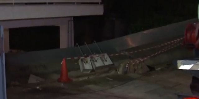Weather: Flooded Streets in Alimos – Collapse of a Building’s Wall