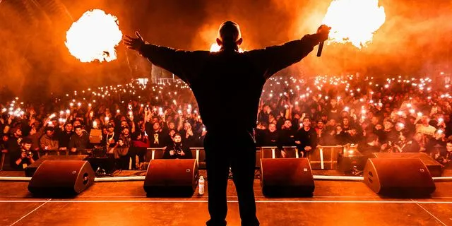 Η “Ζούγκλα” του 12ου Πίθηκου στηρίζει τους πρόσφυγες με μια δημοπρασία τέχνης