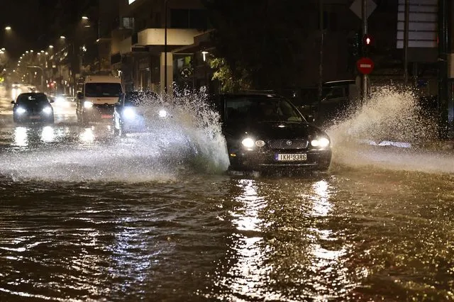 Κακοκαιρία: Κυκλοφοριακές ρυθμίσεις σε περιοχές της Αττικής