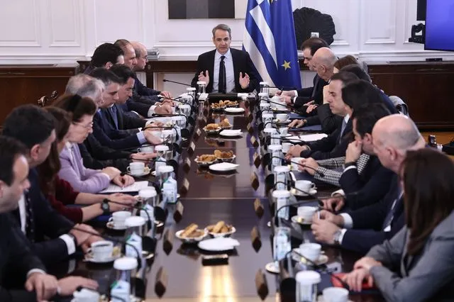 Μητσοτάκης: Οι Έλληνες του εξωτερικού να ψηφίζουν επιστολικά και στις εθνικές εκλογές του 2027