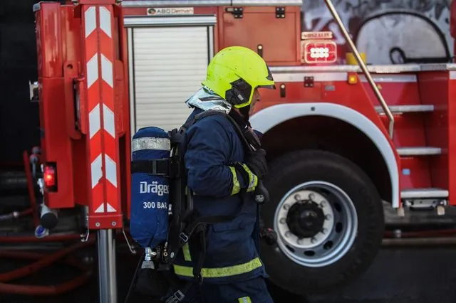 Νεκρή ηλικιωμένη ύστερα από φωτιά στο διαμέρισμά της στο Περιστέρι