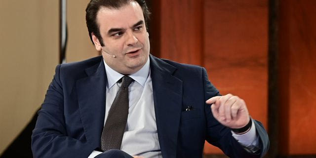 Πιερρακάκης για 10ετές ομόλογο: “Κατέρριψε πολλά ρεκόρ – Απάντηση σε όσους αμφισβητούν την επενδυτική βαθμίδα”