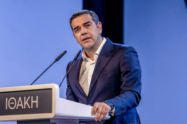 “Φουλ κεντροαριστερά” από τον Τσίπρα στη Θεσσαλονίκη