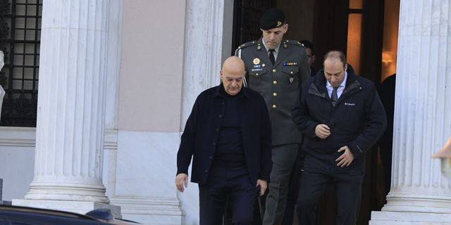 ΚΥΣΕΑ: Παρατείνεται η θητεία των αρχηγών ΓΕΣ, ΓΕΝ και ΓΕΑ