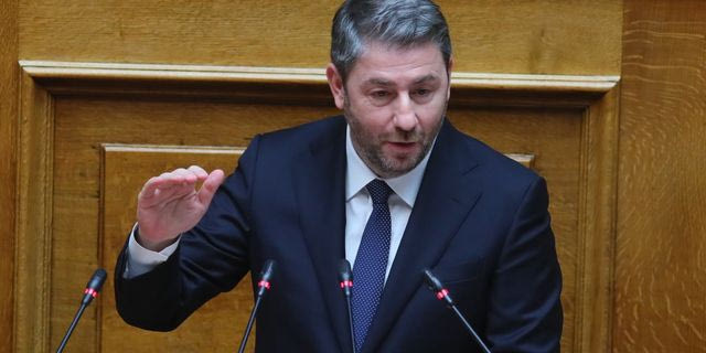 Ανδρουλάκης για νέα σύμβαση Hellenic Train: “Το παρελθόν της τραγωδίας στα Τέμπη δεν διαγράφεται”