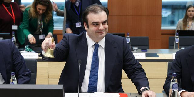 Βίντεο από τις πρώτες στιγμές στο Eurogroup ανήρτησε ο Κ. Πιερρακάκης