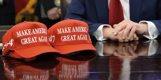 Καπέλο MAGA στον Λευκό Οίκο