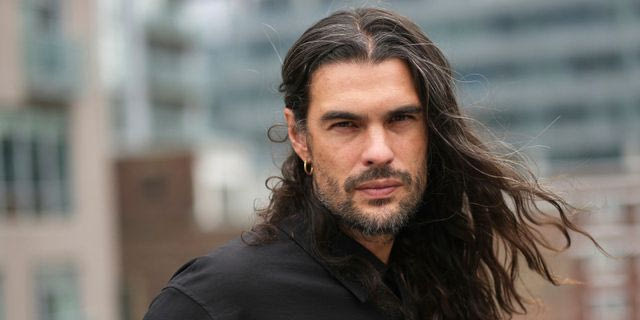 “Ο κόσμος καταρρέει, κι εμείς χορεύουμε”: Έτσι γυρίστηκε η ταινία-σοκ “Sirat”