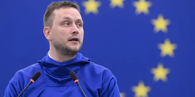 Αντιδρά η Γροιλανδία στις επαναλαμβανόμενες απειλές Τραμπ: “Φτάνει πια!”