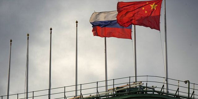 Συμφωνία Κίνας – Ρωσίας για στενότερους αμυντικούς δεσμούς