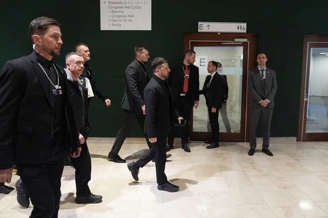 Συνάντηση Τραμπ-Ζελένσκι – “Αρκετός ο δρόμος για να τελειώσει ο πόλεμος”