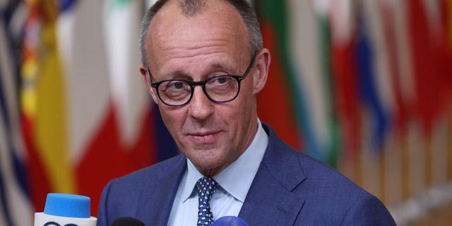 Μέρτς: Είμαστε εταίροι, όχι υποτελείς