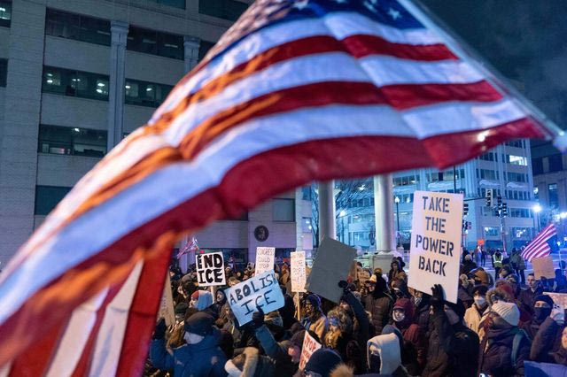 ΗΠΑ: Ομοσπονδιακός δικαστής απαγόρευσε την κράτηση νόμιμων προσφύγων