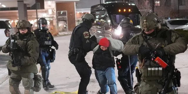 Άνδρες της ICE