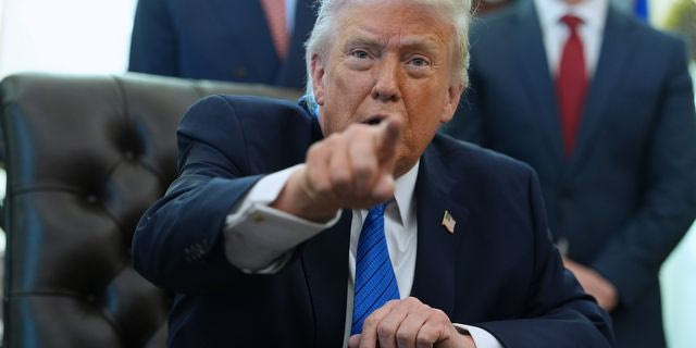 Ο Τραμπ προειδοποιεί τη Βρετανία: Ίσως χρησιμοποιήσουμε το Ντιέγκο Γκαρσία, για να αντιμετωπίσουμε το Ιράν