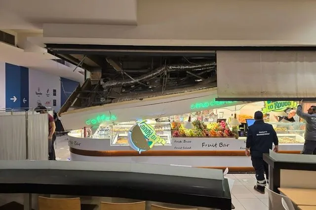 Θεσσαλονίκη: Κατέρρευσε οροφή καταστήματος σε εμπορικό κέντρο – Στο νοσοκομείο μια γυναίκα