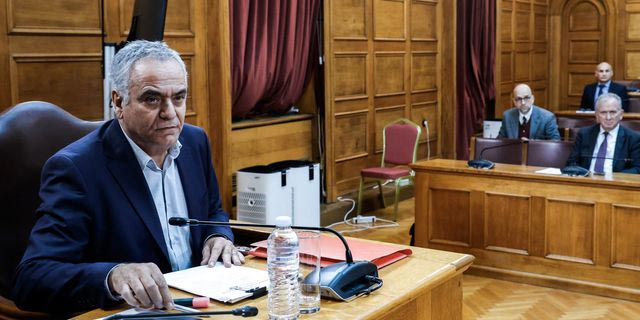 ΟΠΕΚΕΠΕ: Το Μαξίμου “ψάχνει” το σκάνδαλο του 2025 στο… 2015