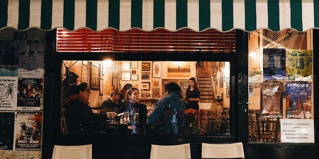 “Όποιον πίνει στον Ένοικο, τον θεωρώ σοβαρό άνθρωπο”