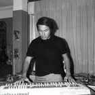 Ο Γιάννης Χρήστου στο προσωπικό του στούντιο, c.1968 Αρχείο Γιάννη Χρήστου - Κέντρο Έρευνας και Τεκμηρίωσης Ωδείου Αθηνών