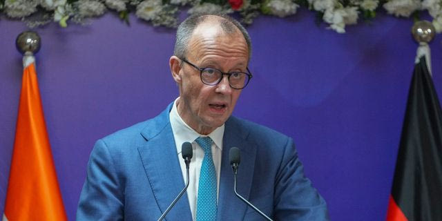 Ο Γερμανός καγκελάριος, Φρίντριχ Μερτς