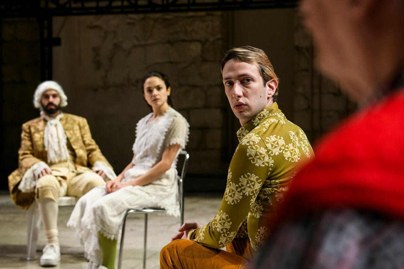 Σκίτσο 3 - Εθνικό Θέατρο