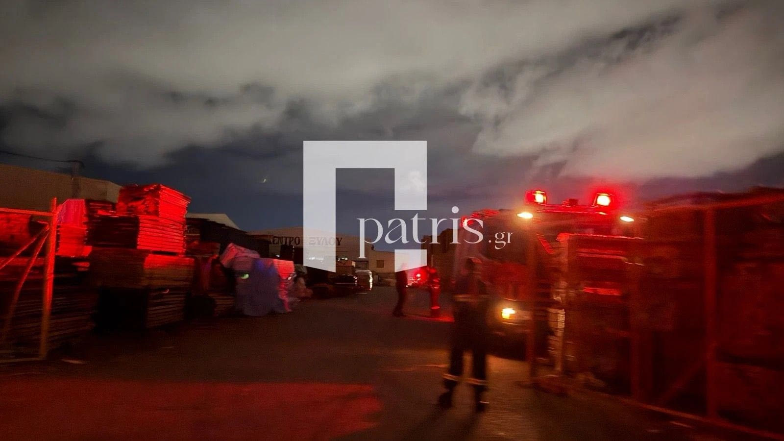 Φωτιά σε αποθήκη επιχείρησης στην ΒΙΠΕ