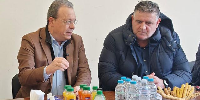 Φάμελλος: “Η ΝΔ επιτίθεται στον κλάδο των ταξί για να εξυπηρετήσει συμφέροντα μεγάλων εταιρειών”