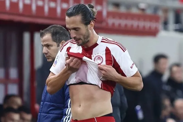 Ολυμπιακός – ΠΑΟΚ: Η απογοήτευση του Γιαζίτζι μετά την αντικατάστασή του