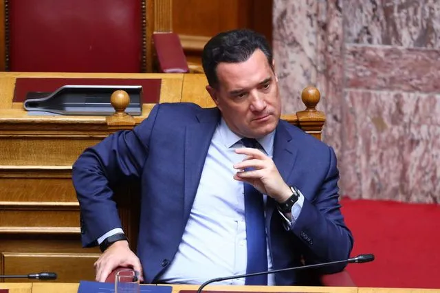 Ό Άδωνις, οι ΗΠΑ και το ΕΣΥ