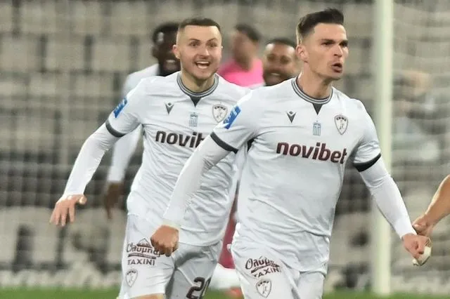 Βόλος – ΑΕΛ Novibet 0-2: Οι βυσσινί καλπάζουν, τρίτο σερί τρίποντο με σούπερ Τούπτα