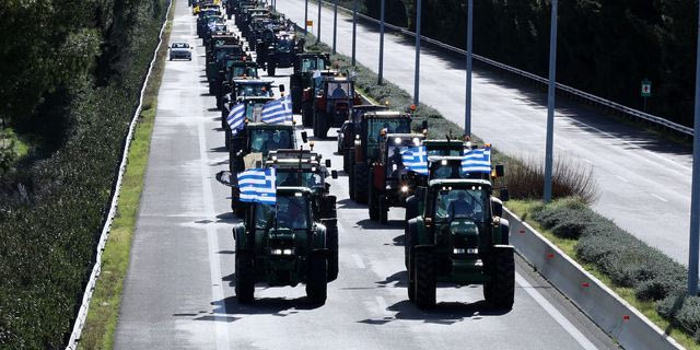 Στον “αέρα” η συνάντηση Μητσοτάκη με τους αγρότες – Τι καταγγέλλει ο Τζέλλας