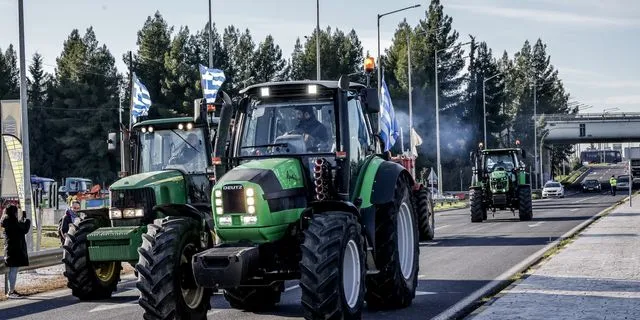 Αγρότες από το μπλόκο της Νίκαιας Λάρισας