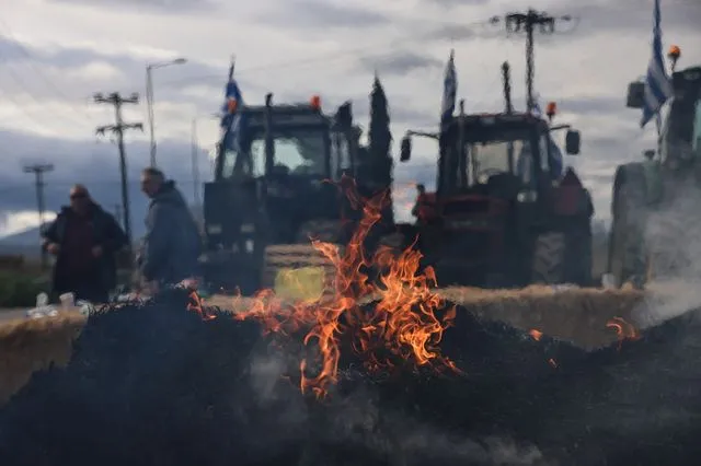 Η μέρα της κρίσης για το μέλλον των αγροτικών μπλόκων