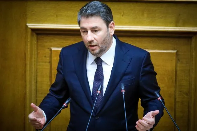 Ο Νίκος Ανδρουλάκης στο βήμα της Βουλής