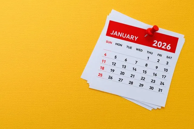 Το 2026 είναι γεμάτο τριήμερα - Όλες οι αργίες της χρονιάς