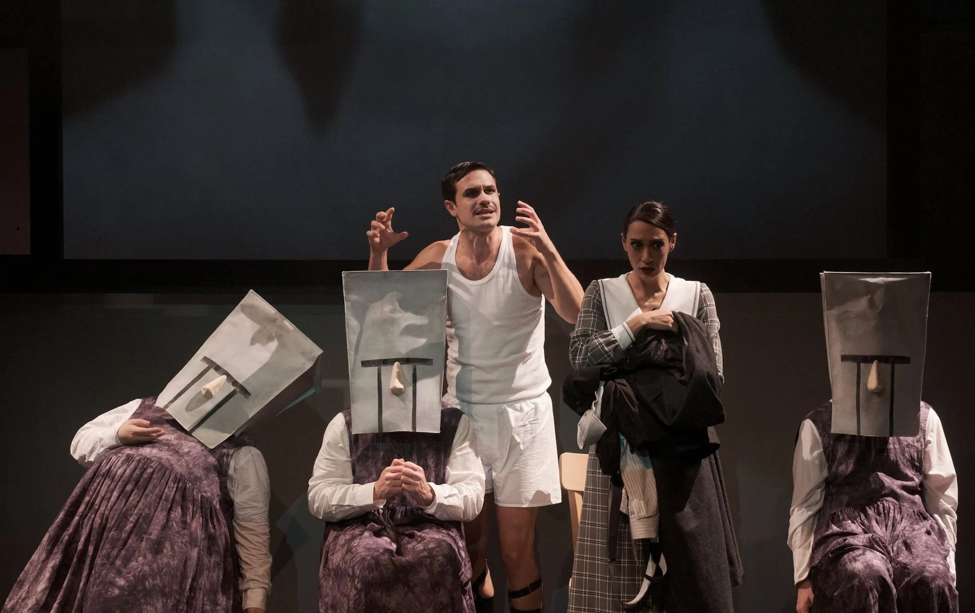 Αυτός που έκλεψε τη μέρα και πλήρωσε τα μεσάνυχτα