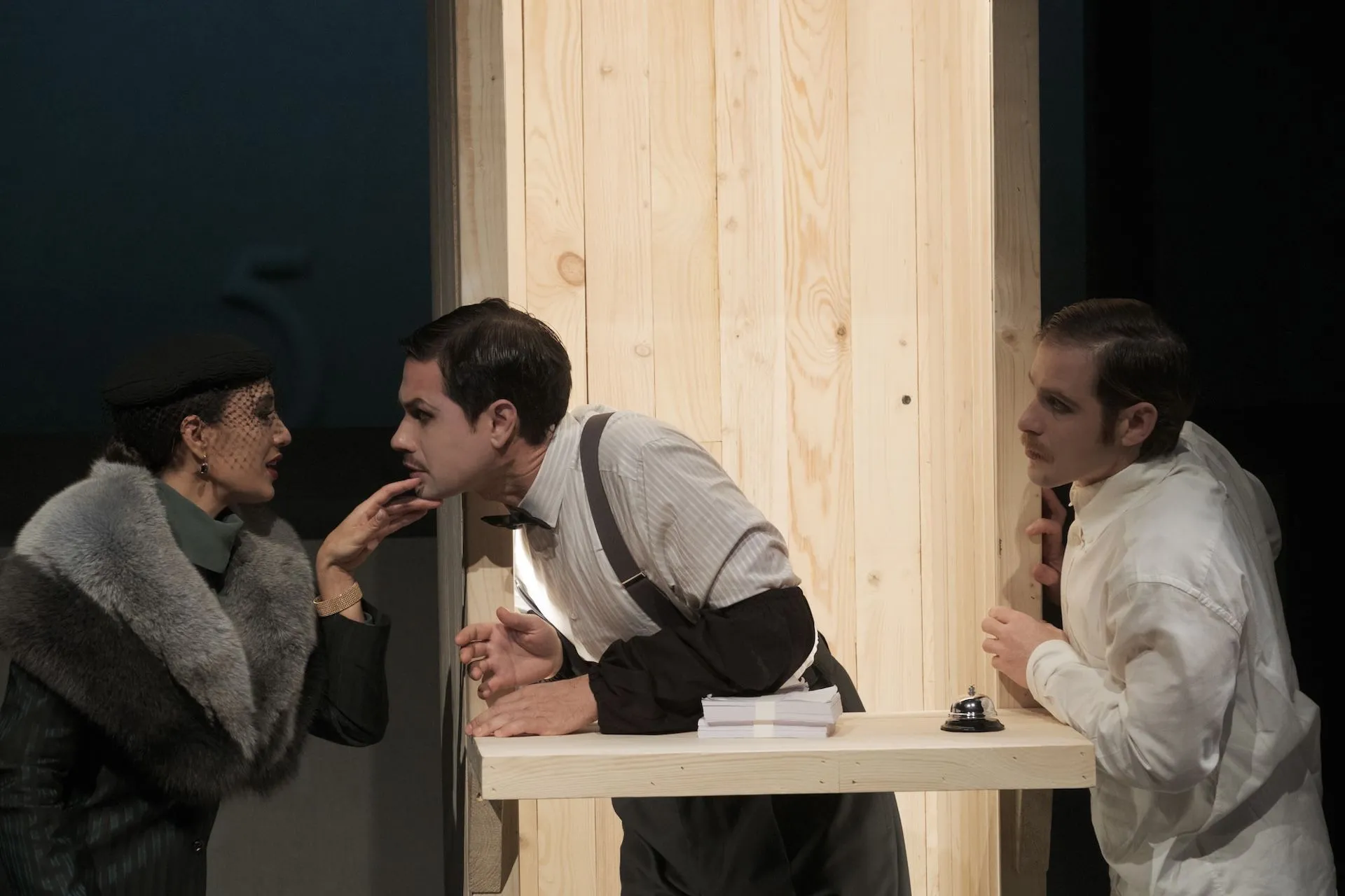 Αυτός που έκλεψε τη μέρα και πλήρωσε τα μεσάνυχτα