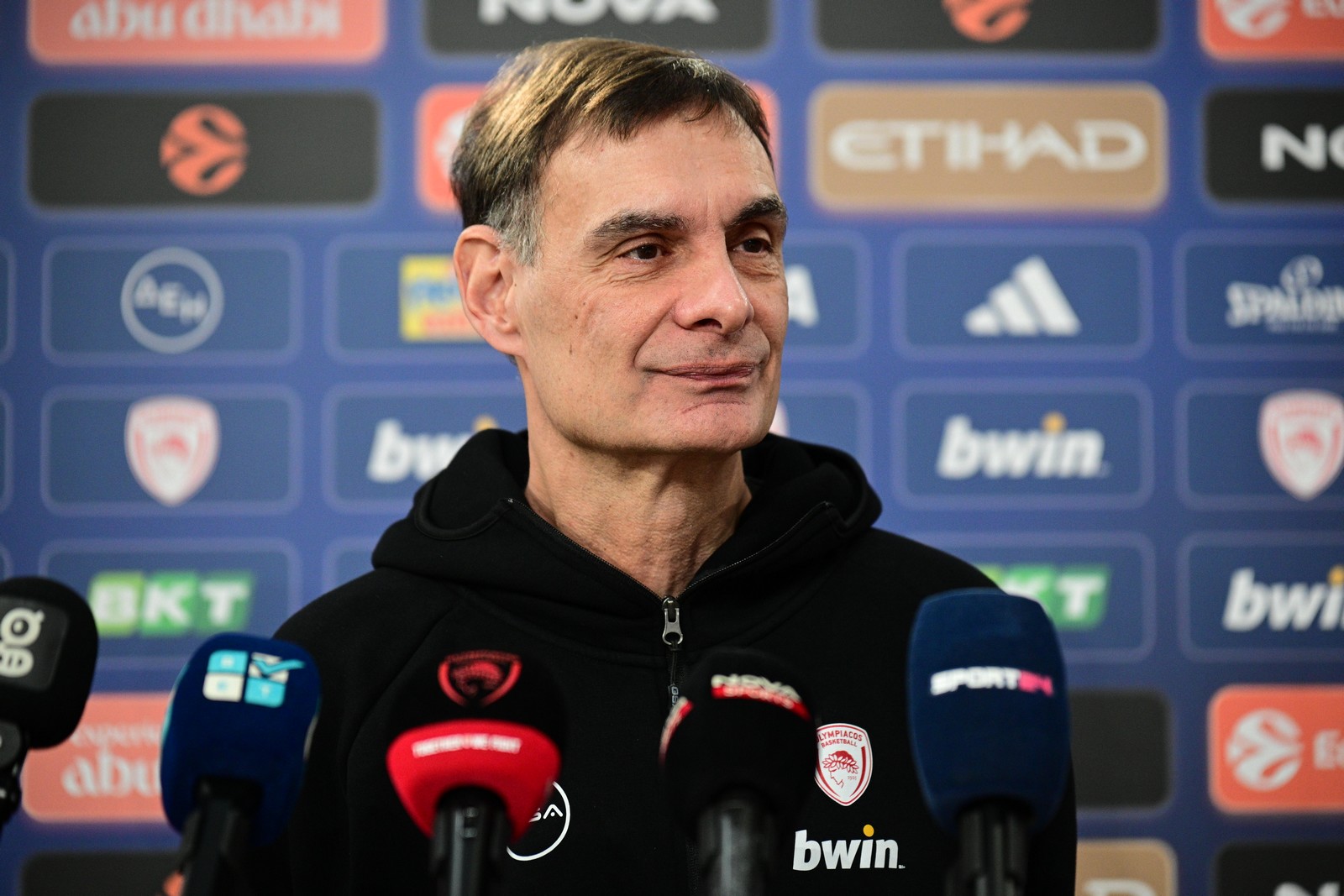 Γιώργος Μπαρτζώκας στο SPORT24: “Με στενοχώρησαν οι εξελίξεις με Γουόκαπ και Φαλ”