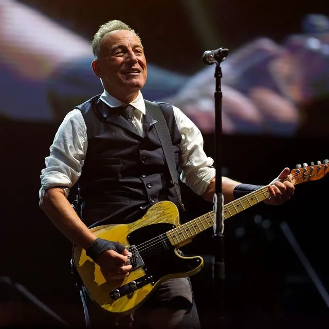 Ο Μπρους Σπρίνγκστιν αποτίει φόρο τιμής στα θύματα της Μινεάπολης με νέο τραγούδι του