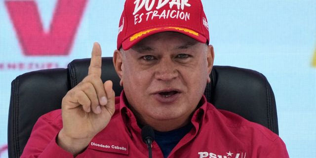 Reuters: Οι στενές επαφές πιστού υπουργού του Μαδούρο με τις ΗΠΑ μήνες πριν την απαγωγή