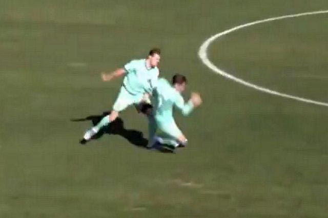 Απίθανο περιστατικό: Ο Κούτσιας δέχθηκε αδιανότη επίθεση από συμπαίκτη του σε φιλικό