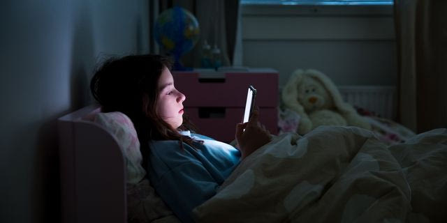 Γαλλία: Τέλος τα social media για τους κάτω των 15 ετών