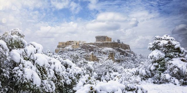 Χιονοπόλεμος χωρίς… χιόνι μεταξύ μετεωρολόγων – Η ανάλυση του Θοδωρή Κολυδά