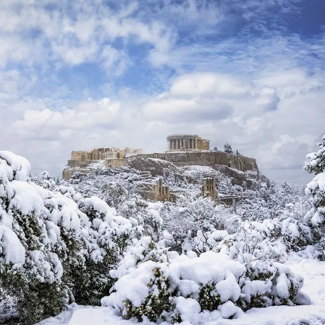 Χιονοπόλεμος χωρίς… χιόνι μεταξύ μετεωρολόγων – Η ανάλυση του Θοδωρή Κολυδά